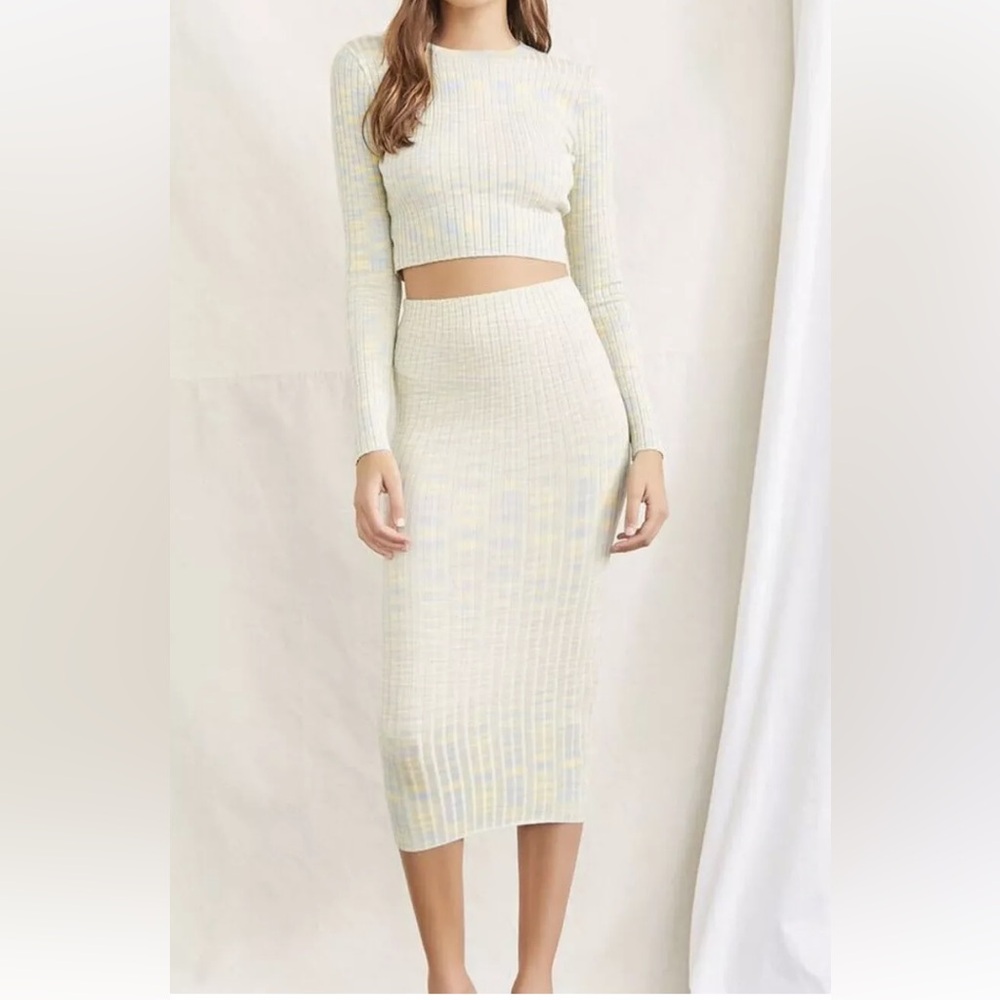 Forever 21 SET OF 2 Top & skirt set Knee Length Pull On Pencil Skirt L